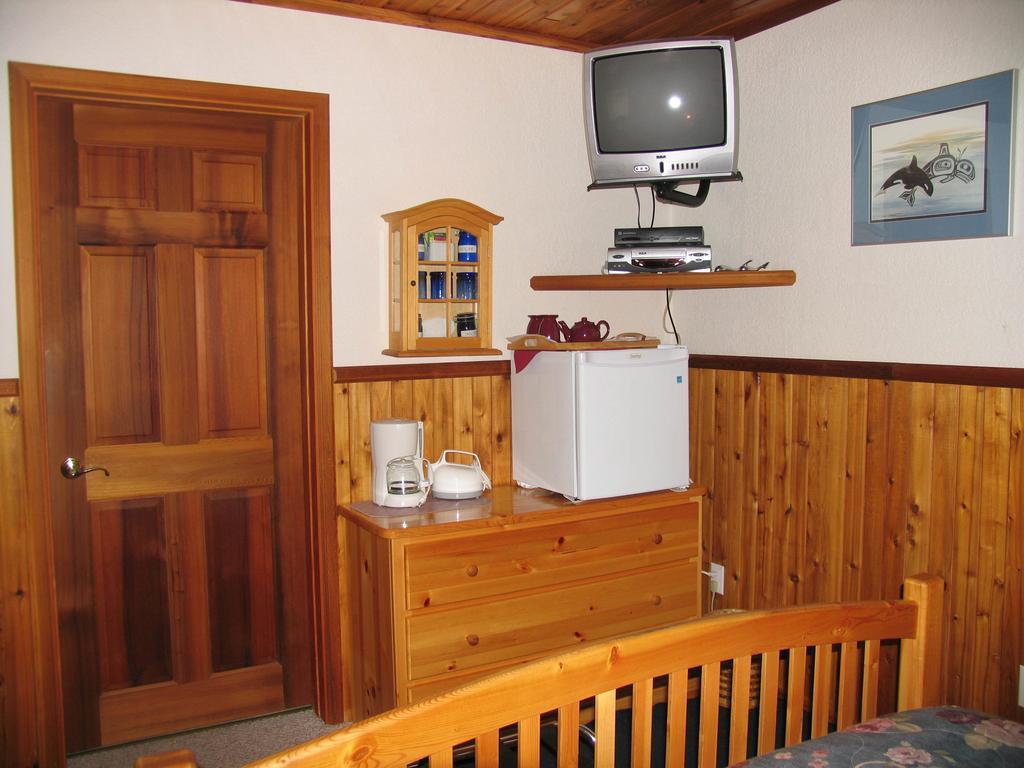 Blue Grouse Country Inn Clearwater Room photo