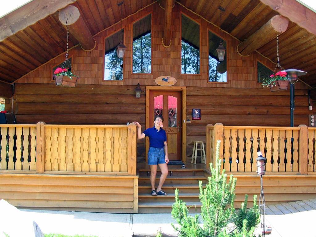Blue Grouse Country Inn Clearwater Exterior photo