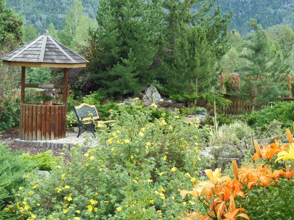 Blue Grouse Country Inn Clearwater Exterior photo