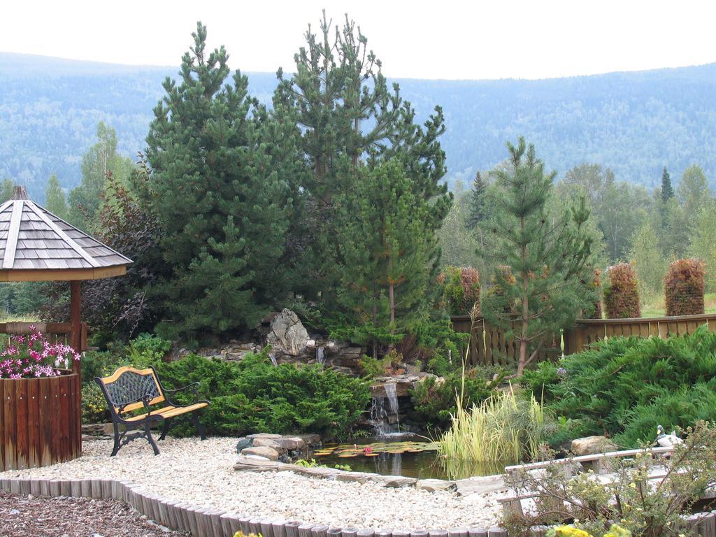 Blue Grouse Country Inn Clearwater Exterior photo