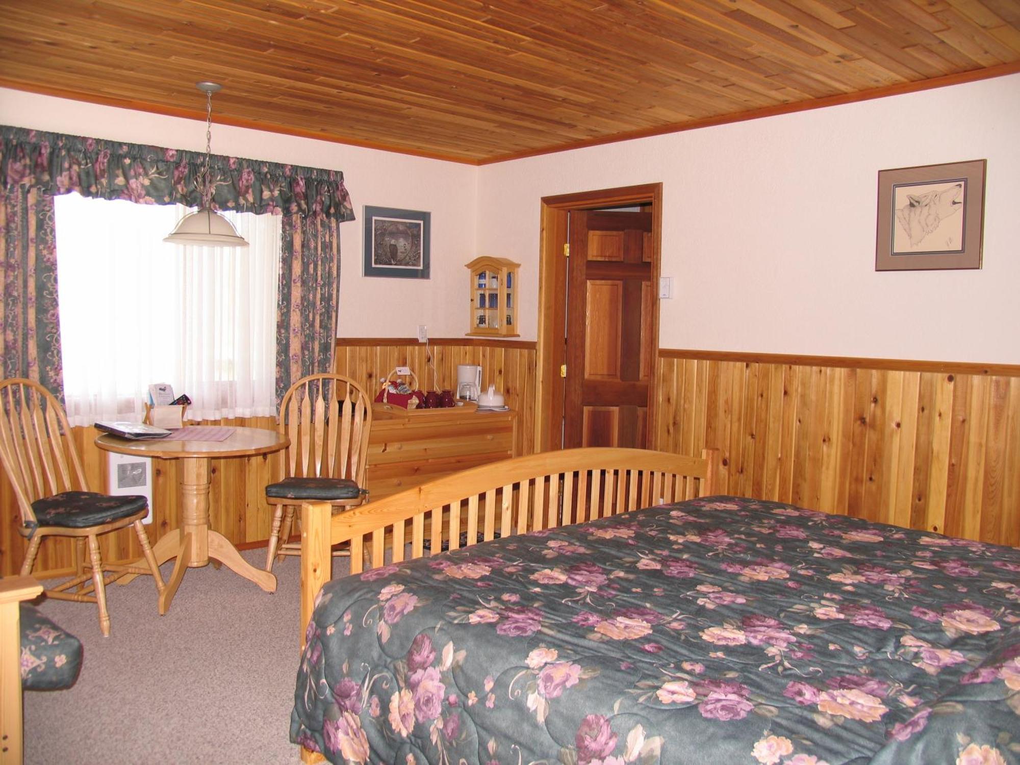 Blue Grouse Country Inn Clearwater Exterior photo