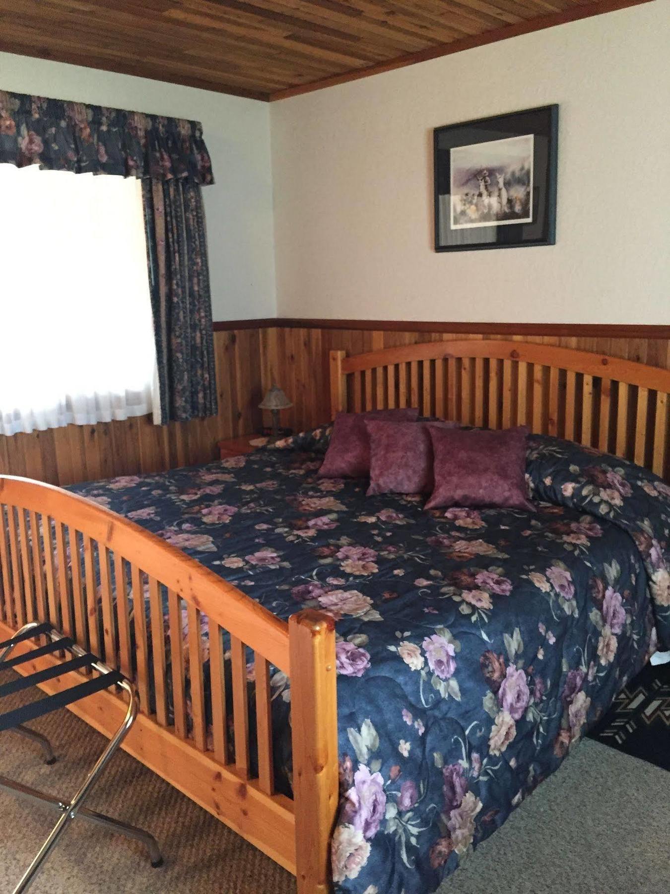 Blue Grouse Country Inn Clearwater Exterior photo